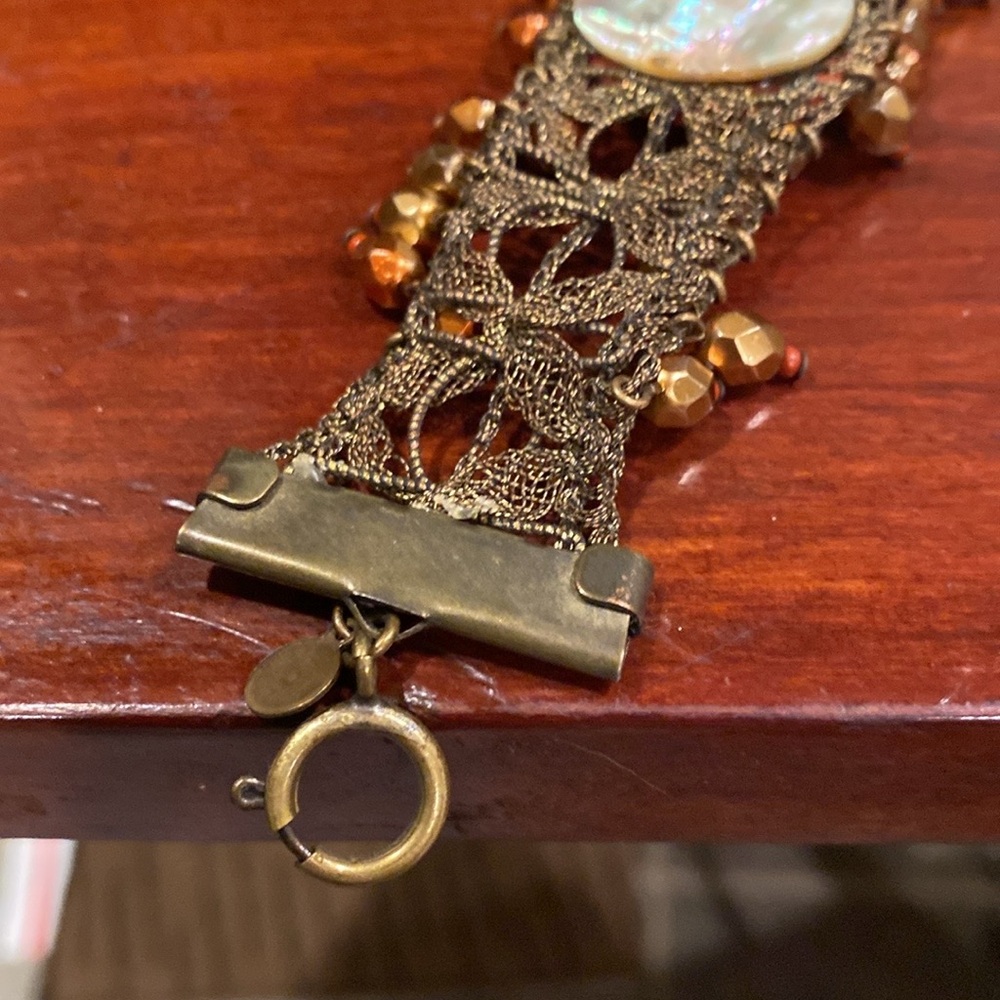3/$10 David Aubrey Unique Bracelet. Antique Gold   Tone. - Picture 4 of 7